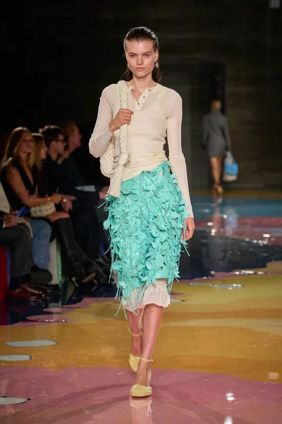 Look 56